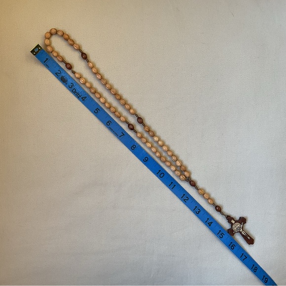 Rosary Medugorje Catholic Wooden Beads - Picture 4 of 4